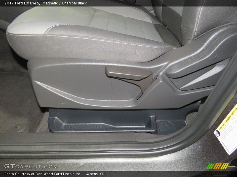 Magnetic / Charcoal Black 2017 Ford Escape S