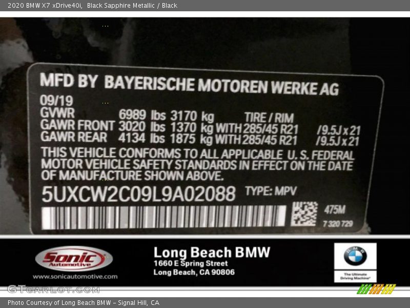 Black Sapphire Metallic / Black 2020 BMW X7 xDrive40i