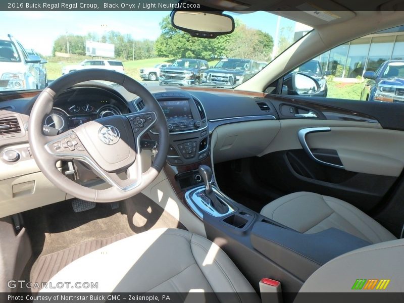 Black Onyx / Light Neutral/Cocoa 2016 Buick Regal Regal Group