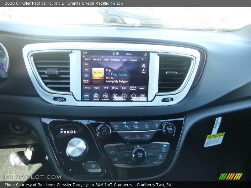 Granite Crystal Metallic / Black 2020 Chrysler Pacifica Touring L