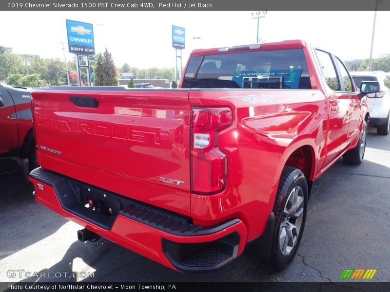 Red Hot / Jet Black 2019 Chevrolet Silverado 1500 RST Crew Cab 4WD