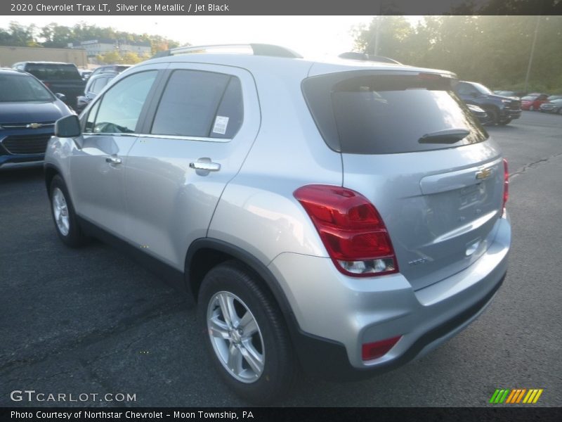 Silver Ice Metallic / Jet Black 2020 Chevrolet Trax LT