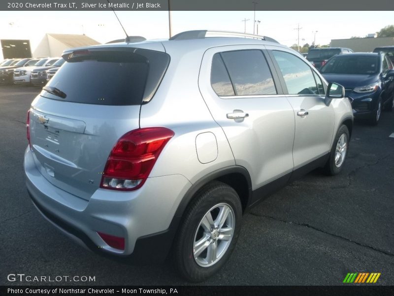 Silver Ice Metallic / Jet Black 2020 Chevrolet Trax LT