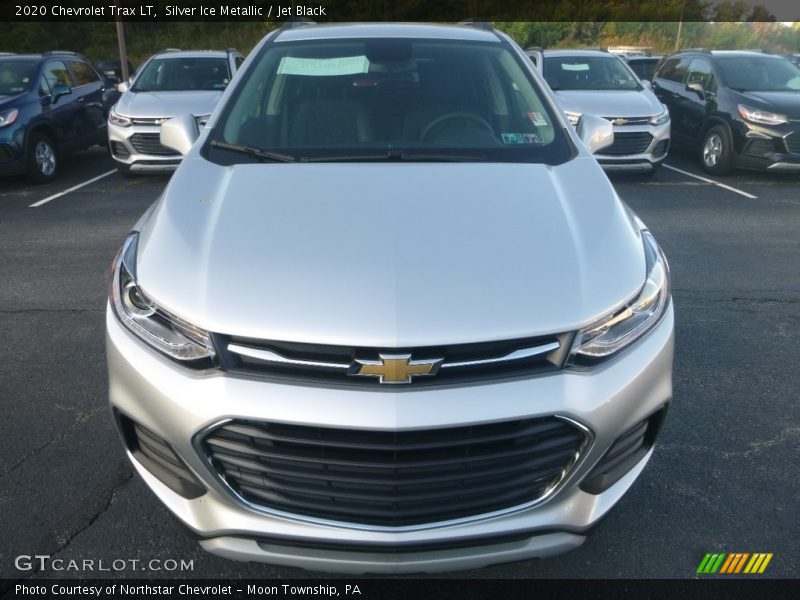 Silver Ice Metallic / Jet Black 2020 Chevrolet Trax LT