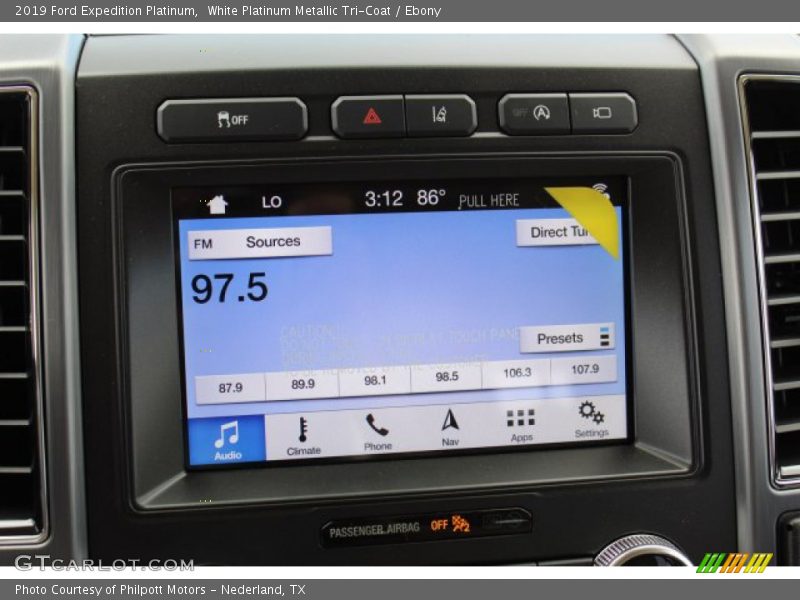 White Platinum Metallic Tri-Coat / Ebony 2019 Ford Expedition Platinum