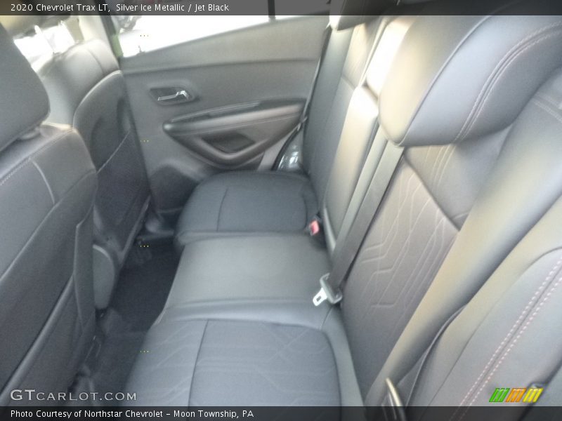 Silver Ice Metallic / Jet Black 2020 Chevrolet Trax LT
