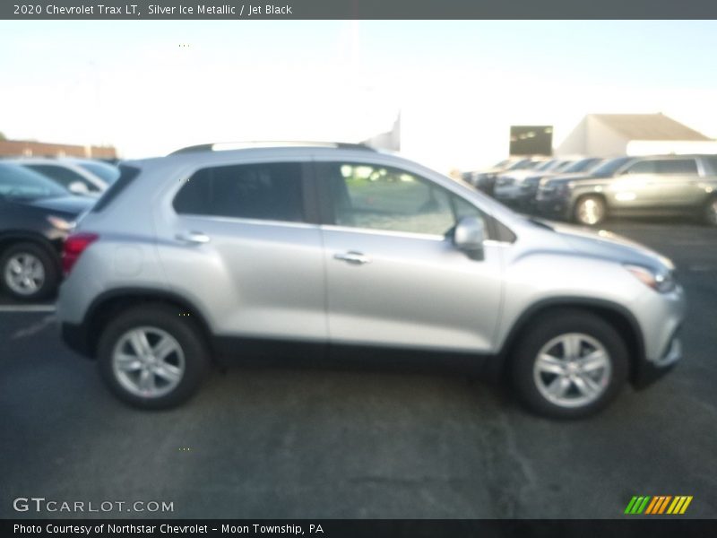 Silver Ice Metallic / Jet Black 2020 Chevrolet Trax LT