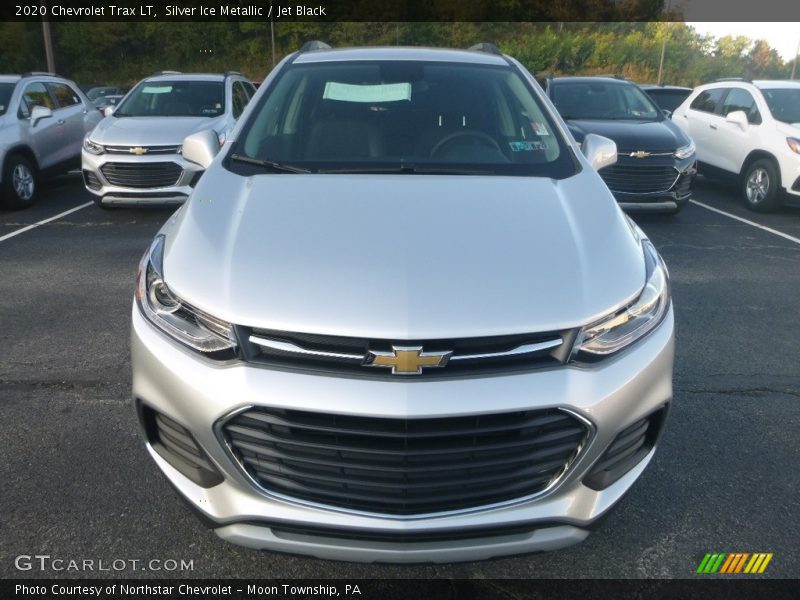 Silver Ice Metallic / Jet Black 2020 Chevrolet Trax LT
