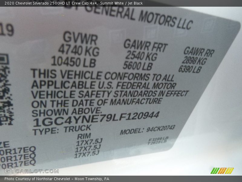 Summit White / Jet Black 2020 Chevrolet Silverado 2500HD LT Crew Cab 4x4