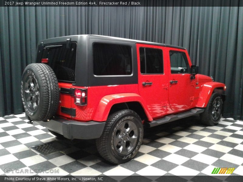 Firecracker Red / Black 2017 Jeep Wrangler Unlimited Freedom Edition 4x4