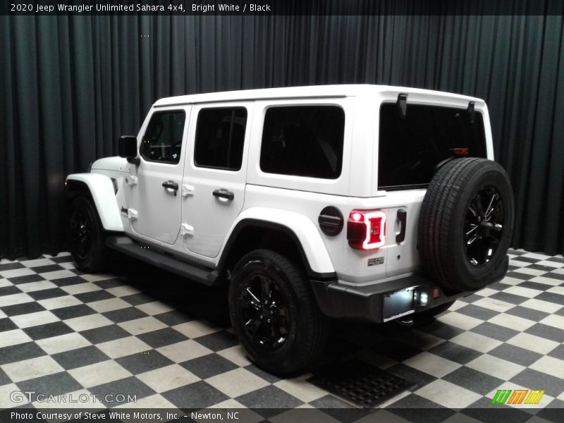 Bright White / Black 2020 Jeep Wrangler Unlimited Sahara 4x4
