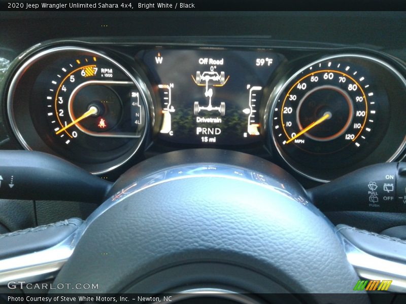 Bright White / Black 2020 Jeep Wrangler Unlimited Sahara 4x4