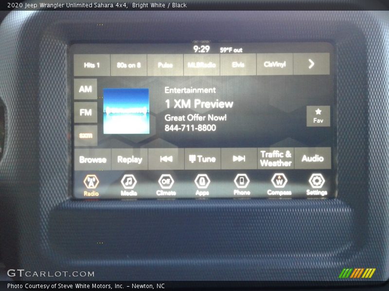 Bright White / Black 2020 Jeep Wrangler Unlimited Sahara 4x4