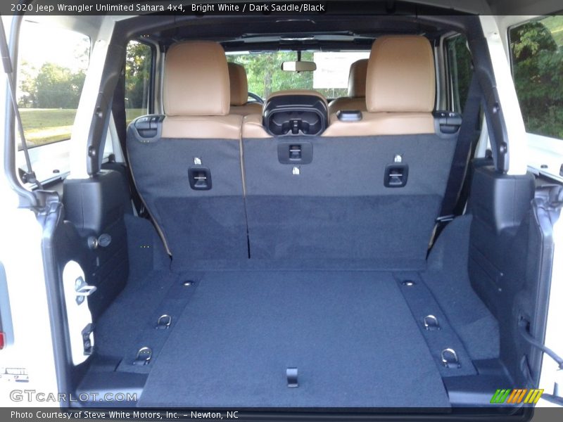  2020 Wrangler Unlimited Sahara 4x4 Trunk
