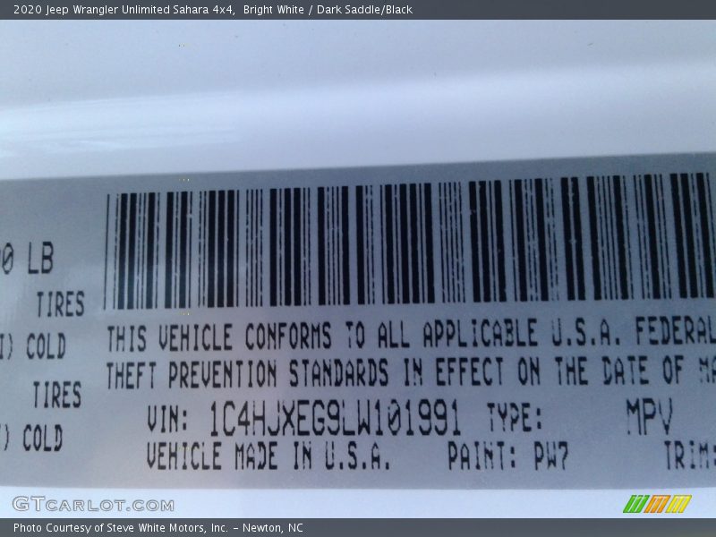 Bright White / Dark Saddle/Black 2020 Jeep Wrangler Unlimited Sahara 4x4