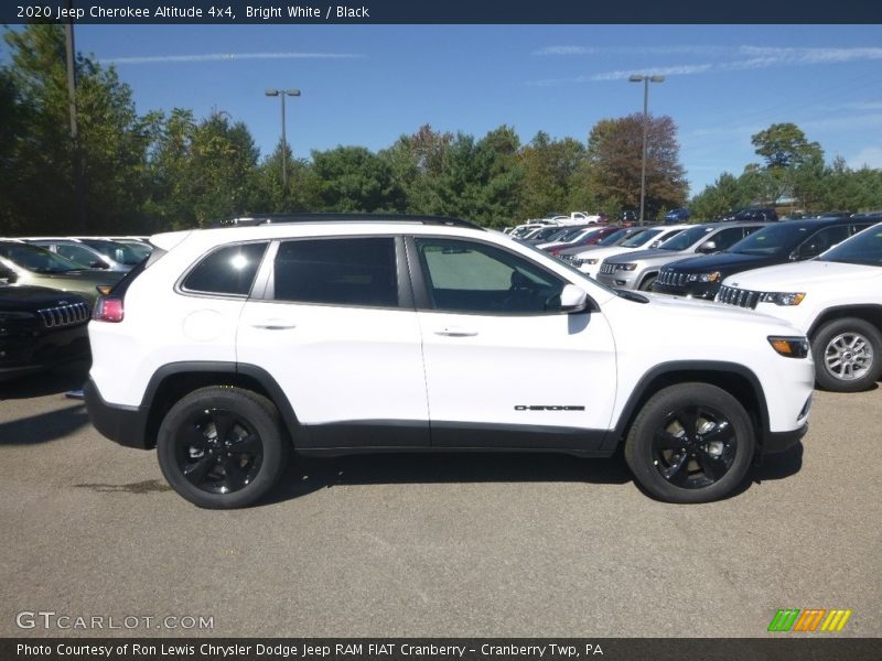 Bright White / Black 2020 Jeep Cherokee Altitude 4x4