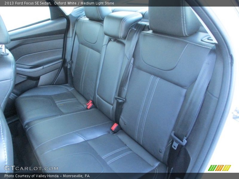 Oxford White / Medium Light Stone 2013 Ford Focus SE Sedan