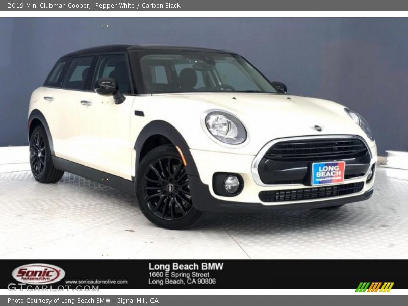 Pepper White / Carbon Black 2019 Mini Clubman Cooper