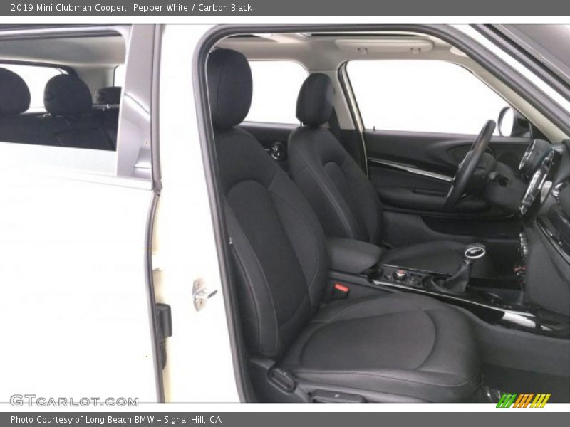 Pepper White / Carbon Black 2019 Mini Clubman Cooper