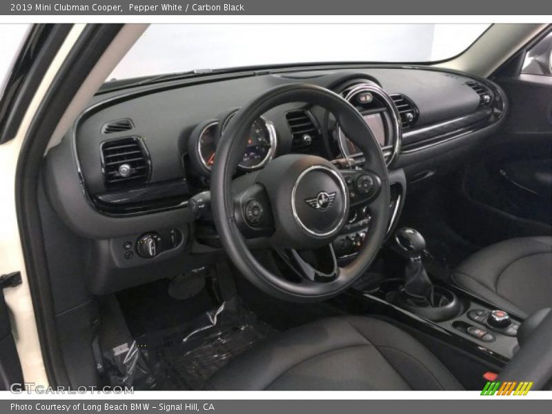 Pepper White / Carbon Black 2019 Mini Clubman Cooper