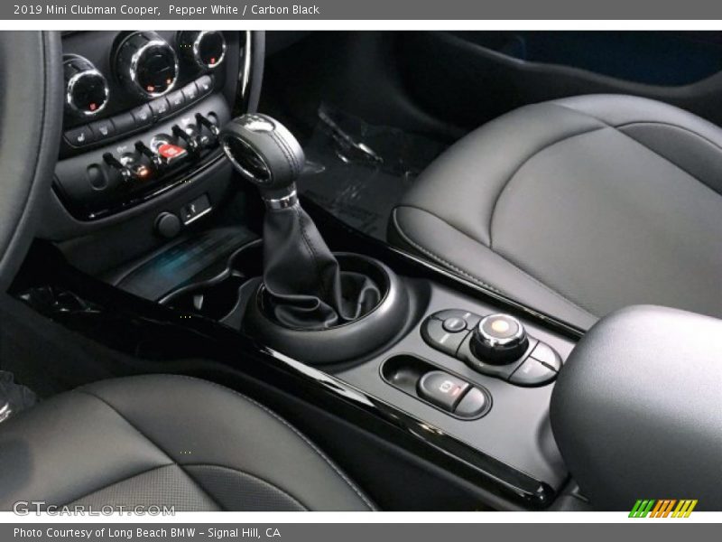 Pepper White / Carbon Black 2019 Mini Clubman Cooper