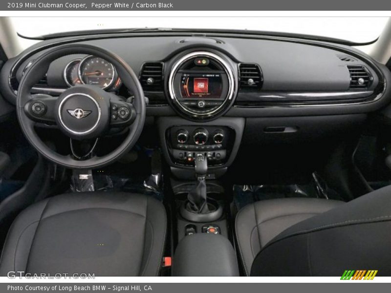 Pepper White / Carbon Black 2019 Mini Clubman Cooper