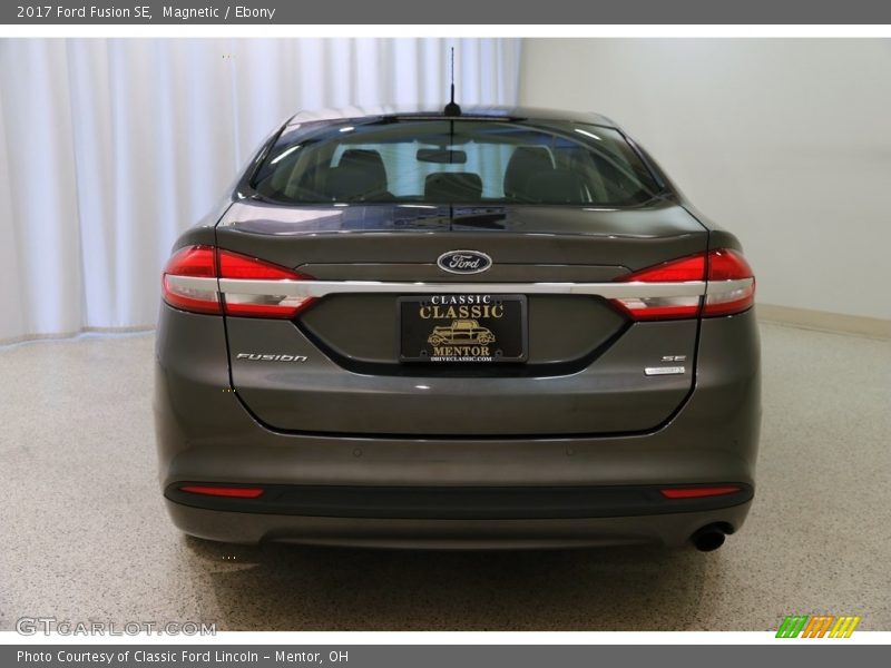 Magnetic / Ebony 2017 Ford Fusion SE