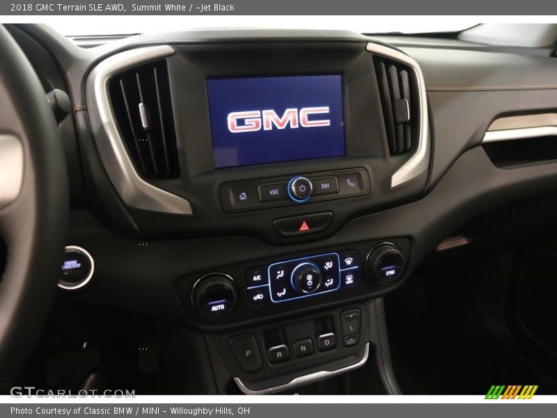 Summit White / ­Jet Black 2018 GMC Terrain SLE AWD