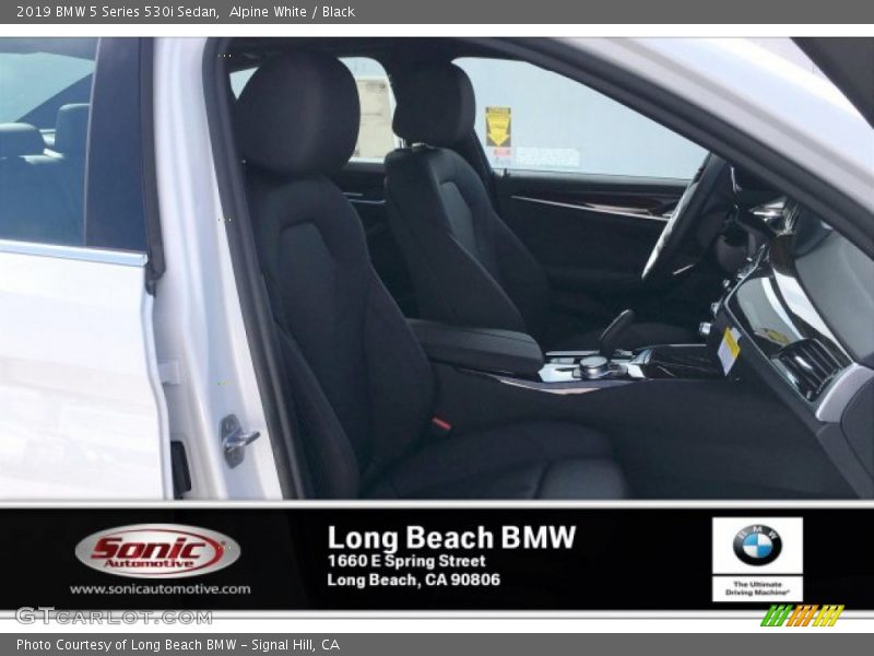 Alpine White / Black 2019 BMW 5 Series 530i Sedan