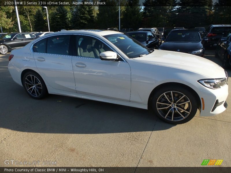 Alpine White / Black 2020 BMW 3 Series 330i xDrive Sedan