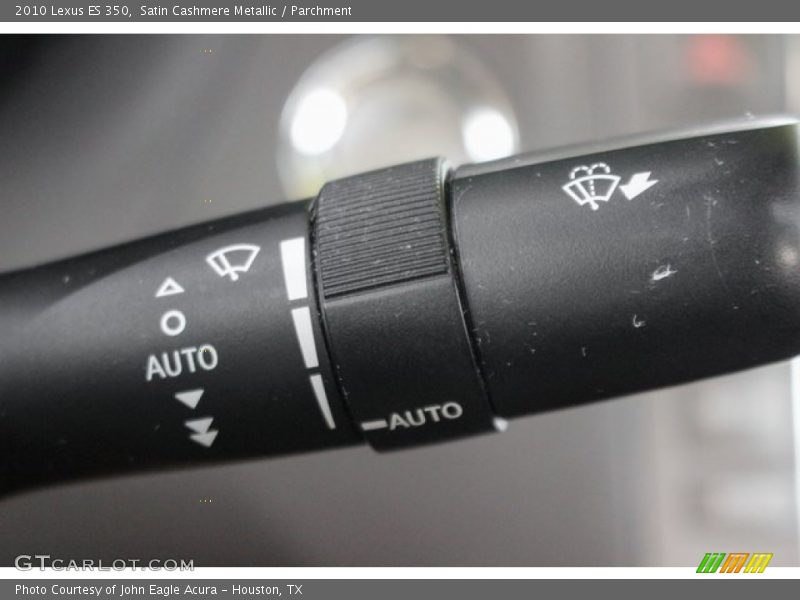 Satin Cashmere Metallic / Parchment 2010 Lexus ES 350