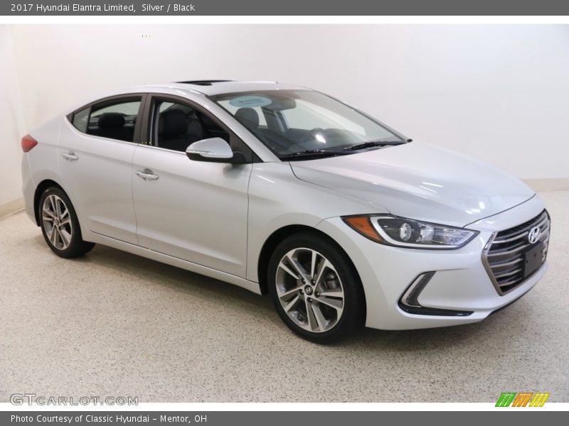 Silver / Black 2017 Hyundai Elantra Limited