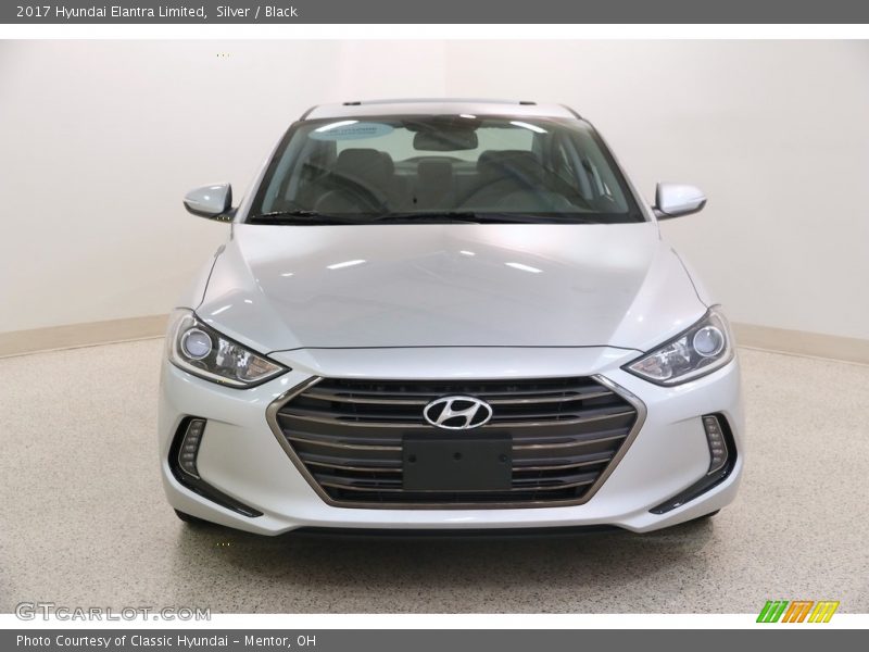 Silver / Black 2017 Hyundai Elantra Limited