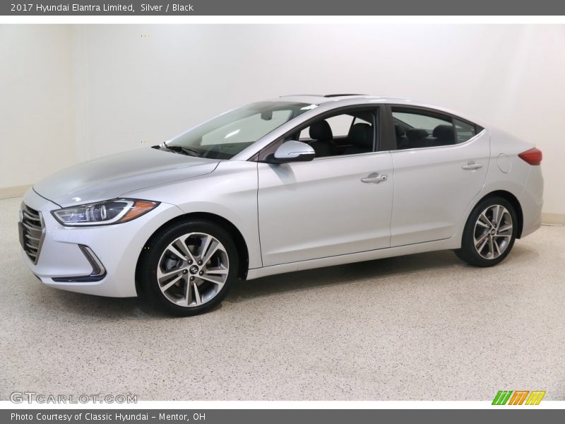 Silver / Black 2017 Hyundai Elantra Limited