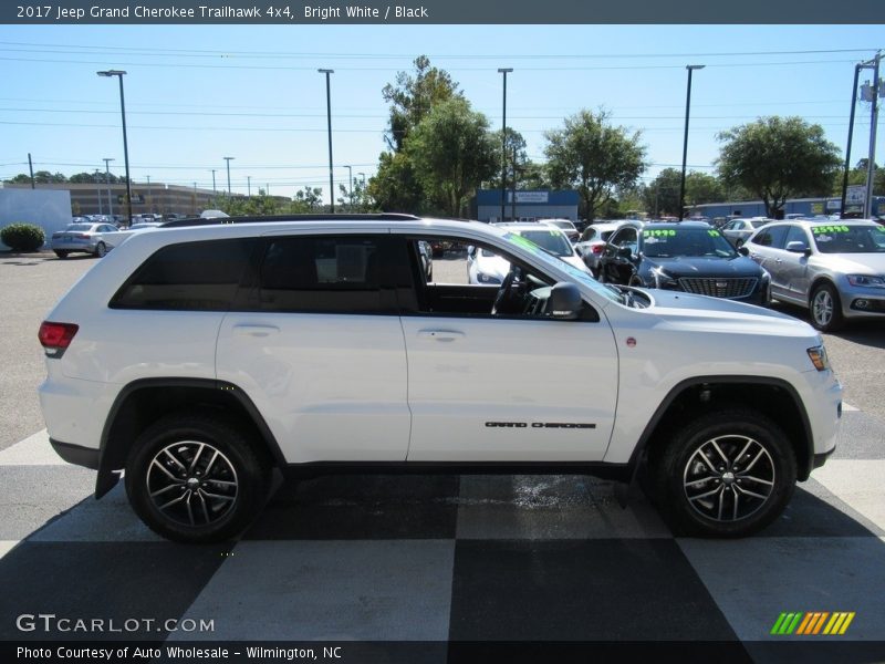 Bright White / Black 2017 Jeep Grand Cherokee Trailhawk 4x4