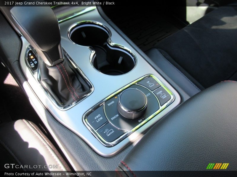 Bright White / Black 2017 Jeep Grand Cherokee Trailhawk 4x4