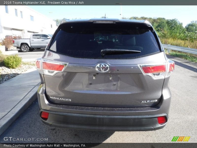 Predawn Gray Mica / Ash 2016 Toyota Highlander XLE