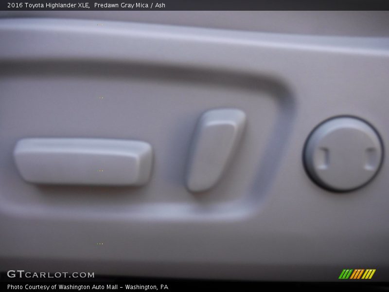 Predawn Gray Mica / Ash 2016 Toyota Highlander XLE