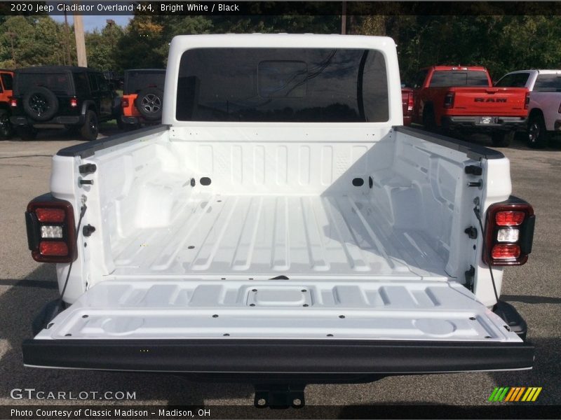 Bright White / Black 2020 Jeep Gladiator Overland 4x4