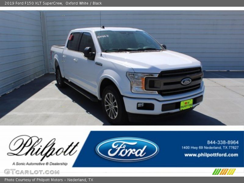 Oxford White / Black 2019 Ford F150 XLT SuperCrew