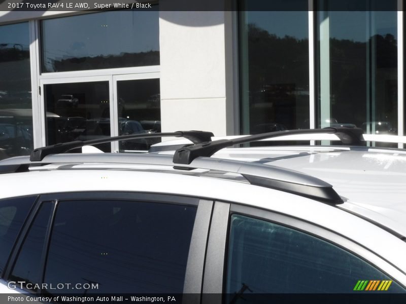 Super White / Black 2017 Toyota RAV4 LE AWD