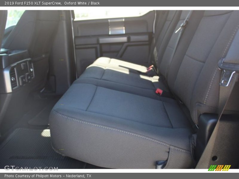 Oxford White / Black 2019 Ford F150 XLT SuperCrew