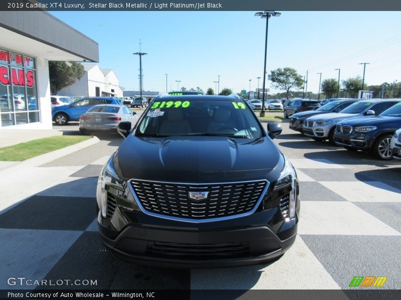 Stellar Black Metallic / Light Platinum/Jet Black 2019 Cadillac XT4 Luxury