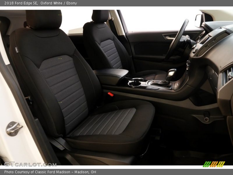Oxford White / Ebony 2018 Ford Edge SE
