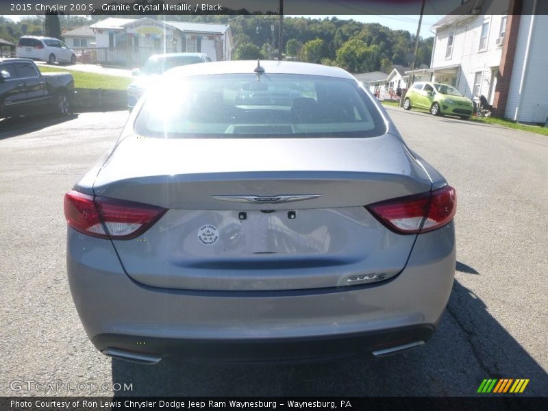 Granite Crystal Metallic / Black 2015 Chrysler 200 S