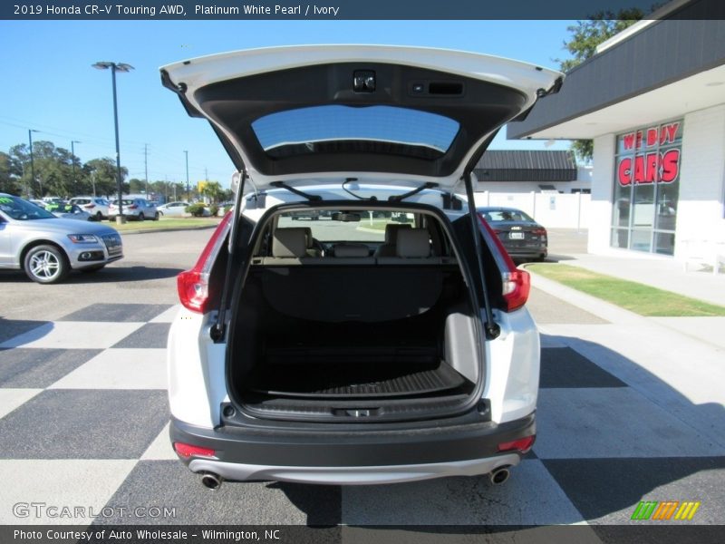 Platinum White Pearl / Ivory 2019 Honda CR-V Touring AWD
