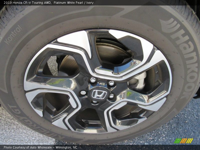 Platinum White Pearl / Ivory 2019 Honda CR-V Touring AWD