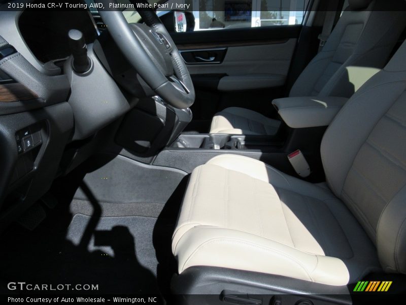 Platinum White Pearl / Ivory 2019 Honda CR-V Touring AWD