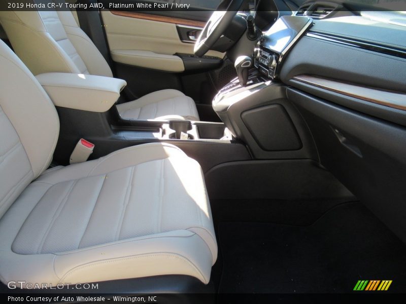Platinum White Pearl / Ivory 2019 Honda CR-V Touring AWD