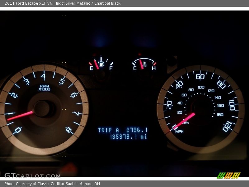 Ingot Silver Metallic / Charcoal Black 2011 Ford Escape XLT V6